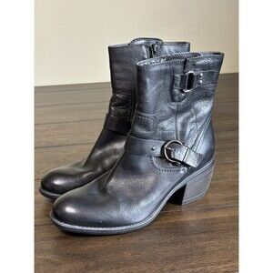 Clarks Leather Moto Boots Women's Size 8.5 Black Zip Buckle Detail Fleece Lining